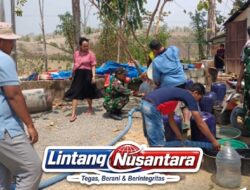 Kodim Bojonegoro Salurkan 6.000 Liter Air Bersih untuk Warga Kedungsari yang Dilanda Kekeringan