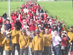 Semarak HUT RI ke-81, Warga Sarirejo Balen Tumpah Ruah Ikuti Jalan Sehat dan Senam Pagi